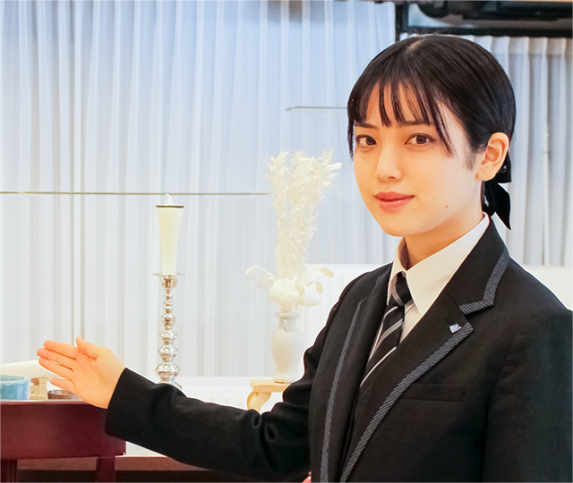葬祭ディレクター学科　小柳 侑芽さん