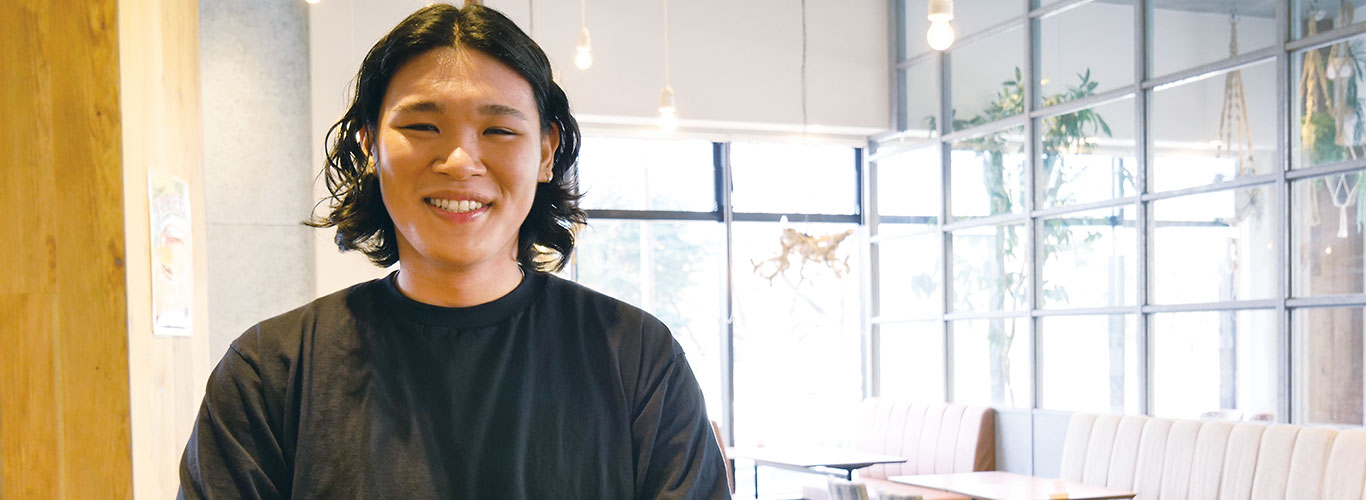 カフェ・カンパニー株式会社 WIREDフレンテ明大前店 山田 薫裕さん