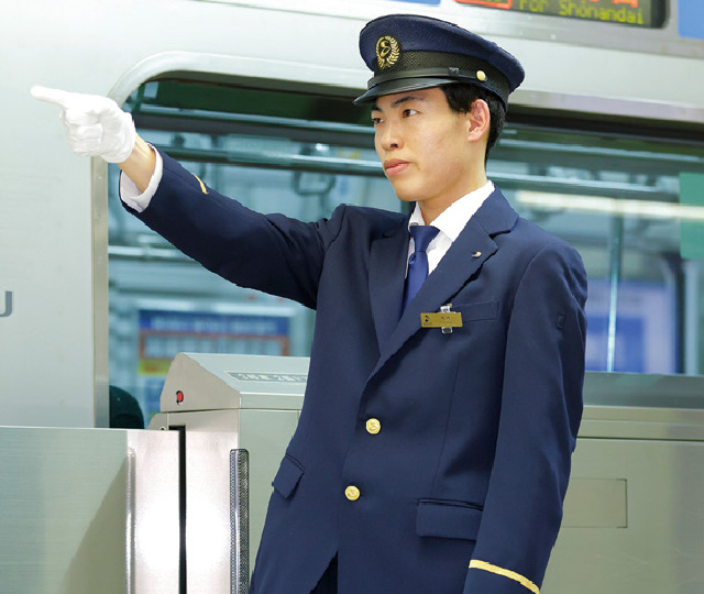 鉄道サービス学科　篠崎 陸人さん