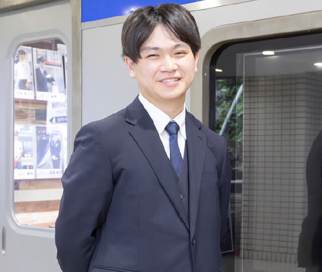 鉄道サービス学科　岩村 晃佑さん