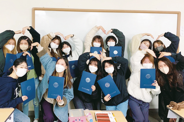 韓国語学科01