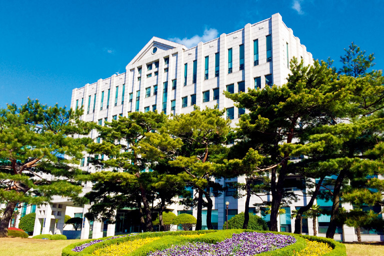 釡慶大学校