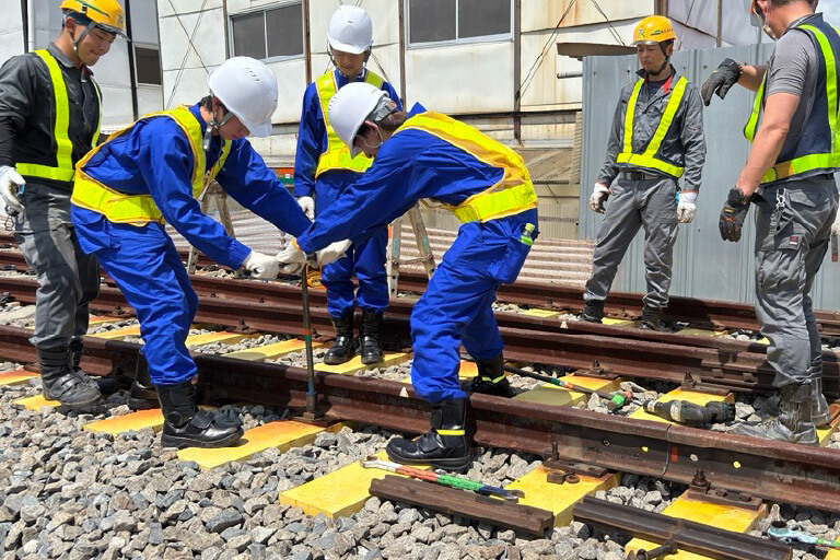 清田軌道工業様株式会社様訪問